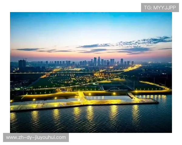 围绕吴川青年江心岛足球场打造活力滨江运动文化魅力城市级新地标