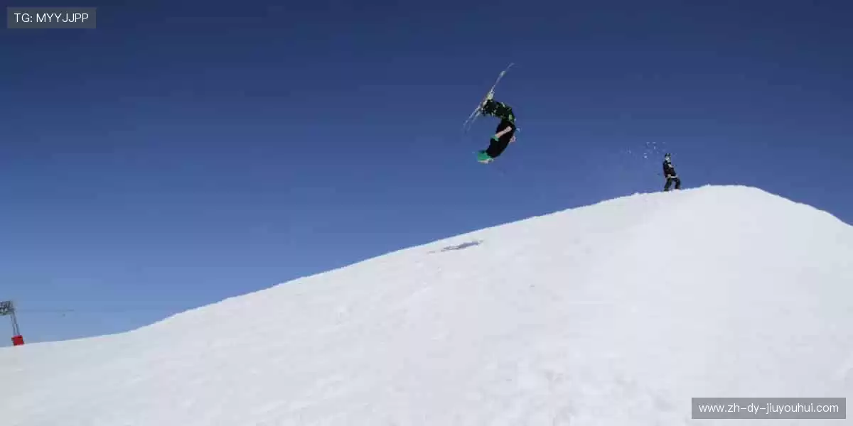 穿上热爱,⚽️ 用装备诠释你的体育态度,做球场最靓的崽!